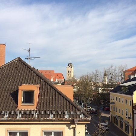 Hotel Arooma Erding Bagian luar foto