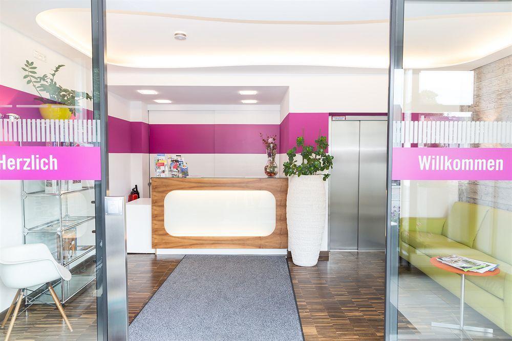 Hotel Arooma Erding Bagian luar foto